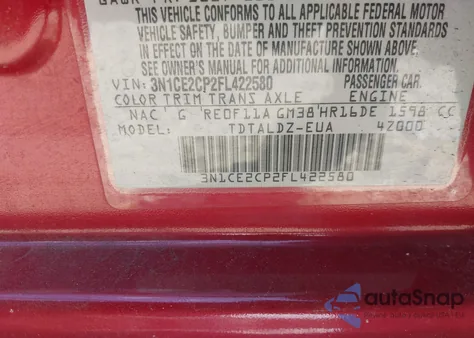 2015 Nissan Versa Note S (Sr)/S Plus/Sl/Sr/Sv z USA, uszkodzony, nr VIN 3N1CE2CP2FL422580